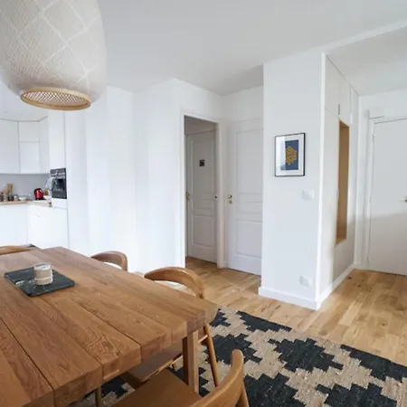 Bright Apt Near Republique * Paris