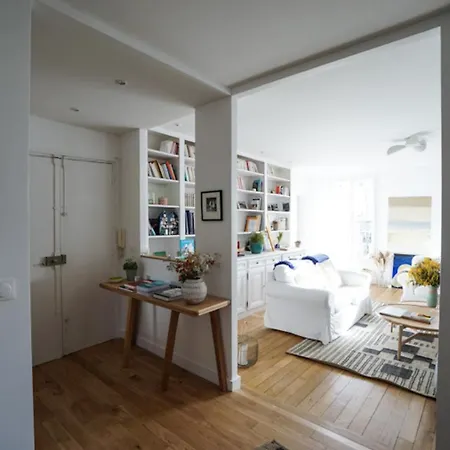 Bright Apt Near Republique Apartament